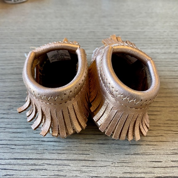 Rose Gold/Bronze Minnetonka Moccasins 1c - Picture 4 of 6
